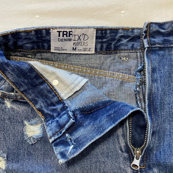 Asymmetric denim fringe skirt - Picture 4 of 4